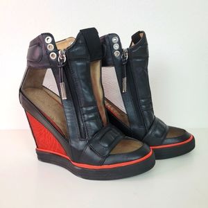 L.A.M.B Stephanie black red wedge heels size 8.5